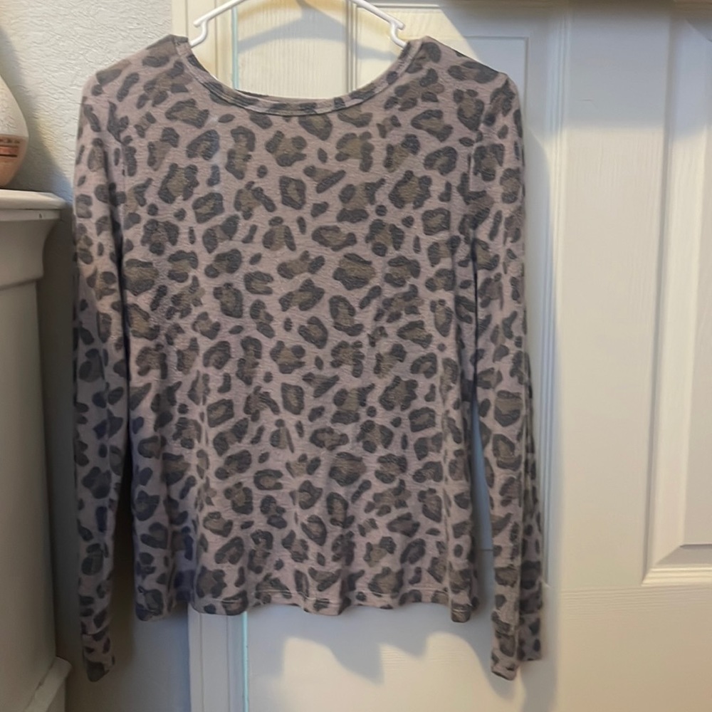 Women’s Leopard Print long sleeve top